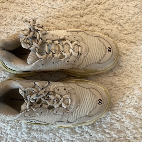 Balenciaga Triple S Sneakers - Picture 3 of 6